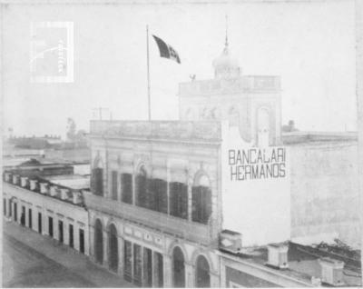 Ex Agencia Consular de Italia (1875), ex Sede Municipal (1904-5), desde 1906 Colegio Nacional