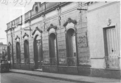 Calle Alem Nº 80 entre Pellegrini y Garibaldi, donde vivió el Coronel Juan Lucio Somoza