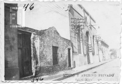 Calle Colón al lado de Agua y Energía. Demolida década 1970