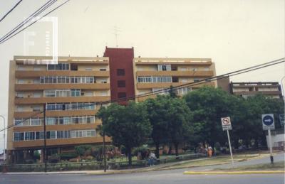 Viale esq. Francia. Monoblocks