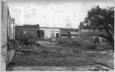 Calle Alem 82 (vista de Colón hacia Alem)