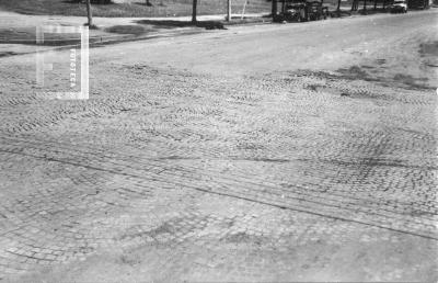 Empedrado Av. Moreno esquina Belgrano