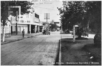 Av. Savio y Nación, esquina oeste. Hotel y bar //Citex//