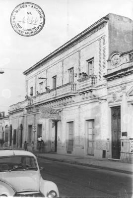 Calle de la Nación entre Savio y Roca. Hotel Colón