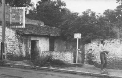 Calle Aguiar entre Lavalle y Guruciaga.
