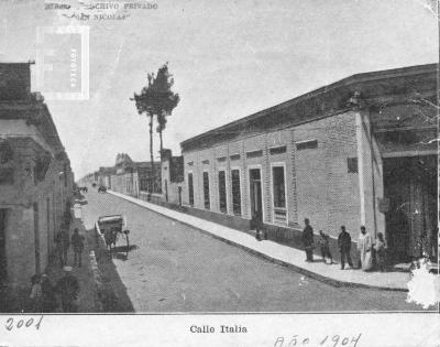 Calle Italia desde Nación hacia Pellegrini