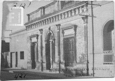 Calle Maipú 188 entre Ameghino y España (izquierda)
