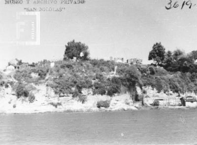 Barrancas desde el río