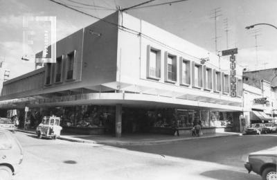 Urquiza y Mitre, esquina sur