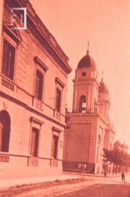 Tribunales y Catedral, calle Mitre, 1905