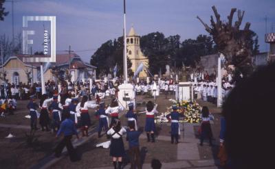 Gral. Rojo. Inauguración Busto San Martín