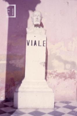 Busto de Luis Viale, en la Logia Masónica