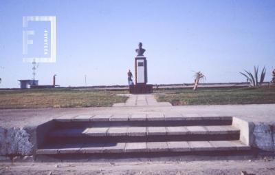 Busto del Cnel. Juan L. Somoza, Costanera