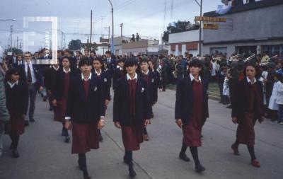 Desfile en Av. Alberdi