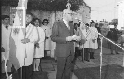 G. S. Chervo disertando en Acto Aniversario Fundación San Nicolás