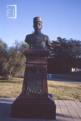 Busto del Gral Nicolás H. Palacios, Plaza Mitre