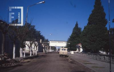 La Emilia, calle de acceso al Club