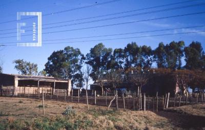 Tambo sobre ruta a La Emilia