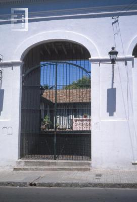 Sector Tradicional, puerta de calle Guruciaga