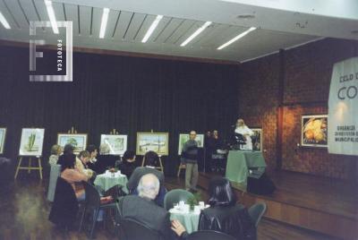 Auditorio Municipal. Café Literario, muestra de Burgos y entrega premios //Emma Mosto//