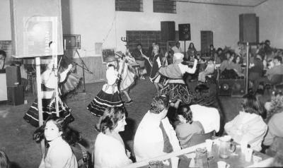 Alumnos de la Escuela Municipal de Danzas en escena