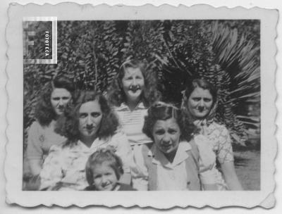 Grupo de damas