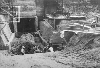 Excavación para la recepción de mineral de carbón