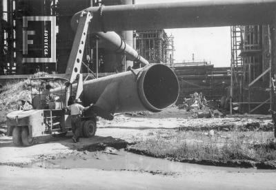Montaje de cañerías para el transporte de gas