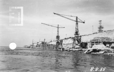 Muelle industrial.
