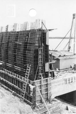 Muelle, muro interior. Construcción