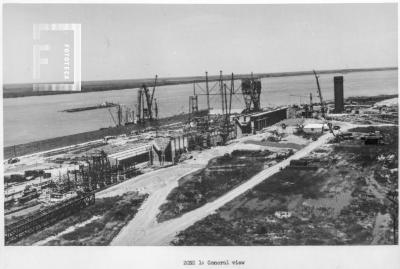 Vista general de la Planta General Savio al inicio de la construcción, año 1955