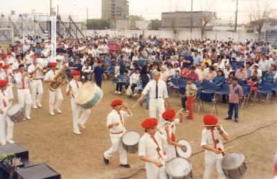 Banda de música en la cancha de Paraná