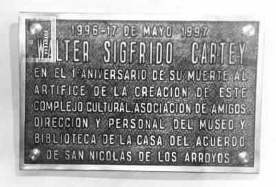 Placa homenaje a Walter S. Cartey