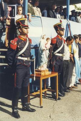 Conmemoración del 2 de Abril en San Nicolás. Granaderos y Virgen