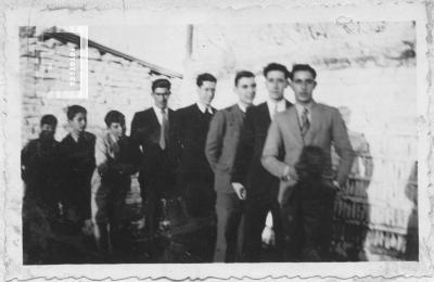 Bahía Blanca. Grupo al lado de la cancha