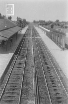 Estación y vías del ferrocarril