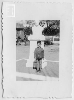 Jorge Baldarenas en Busto de Belgrano, Estación de Ferrocarril