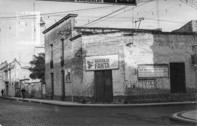 Esquina oeste de 25 de Mayo y Garibaldi