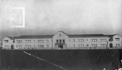 Panoramica de la Escuela Normal poco despues de su construccion