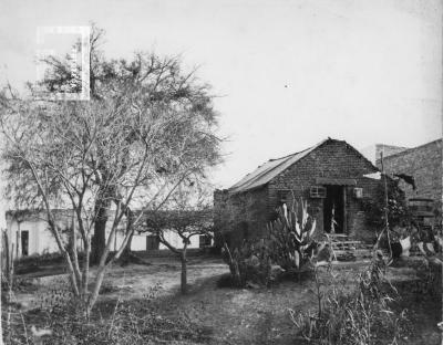 Vivienda (rancho) ubicada en Av. Alberdi y Francia