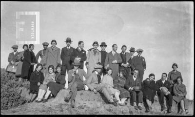 Grupo en La Emilia, con alumnos Col. Nacional