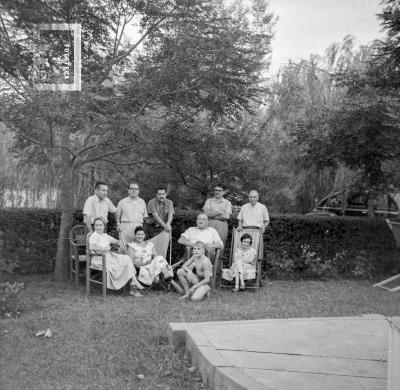 Grupo en casa de Glaría, Parque Avambae