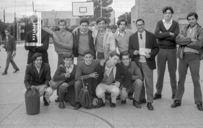 Grupo en Club Belgrano