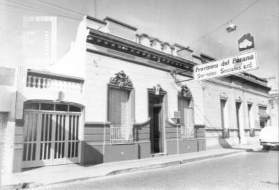Previsora del Paraná, Calle Garibaldi casi 25 de Mayo, vereda par
