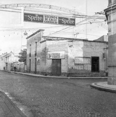Esquina oeste de 25 de Mayo y Garibaldi