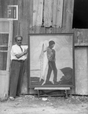 Pintor Cazzulo mostrando cuadro