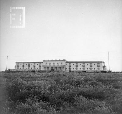 Hotel Colonial, 1956-57