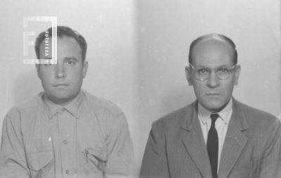 Gregorio Santiago Chervo (derecha) y desconocido (izquierda)