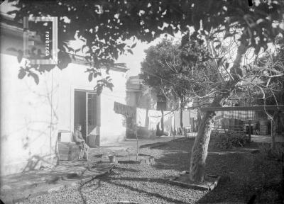 Patio con niño