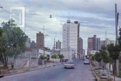 Calle Sarmiento de Ingenieros hacia Alberdi